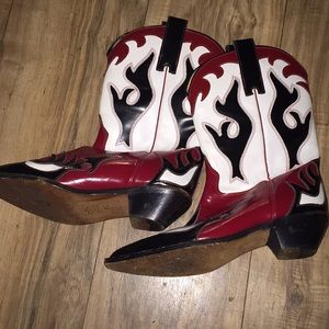 Donald J Pliner Boots